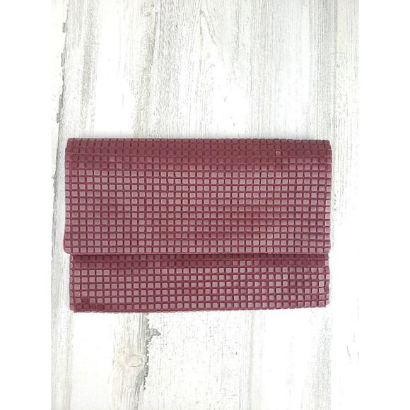 Sondro Shoppes Inverrary Lauderhill Florida Cute Textured Burgundy Red  Clutch - Picture 1 of 5